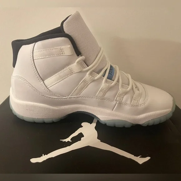 Air Jordan 11 Retro “Legend Blue” Sneakers